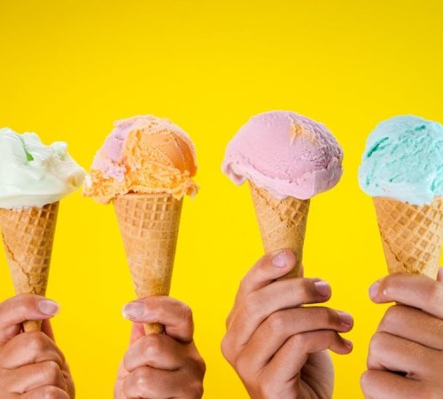 Lato bez wyrzeczeń – jak jeść lody i nie tyć?